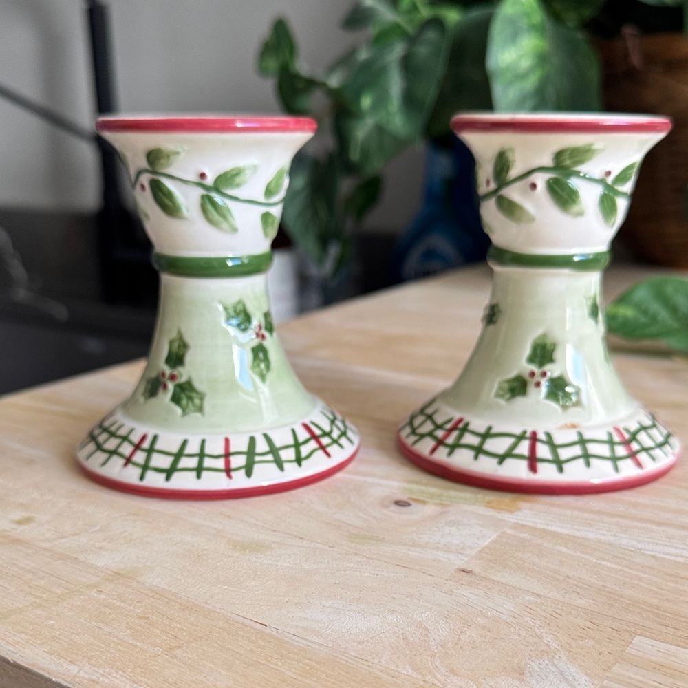Yankee Candle Winter White Holly and Berry Candle Holders for Taper Candles